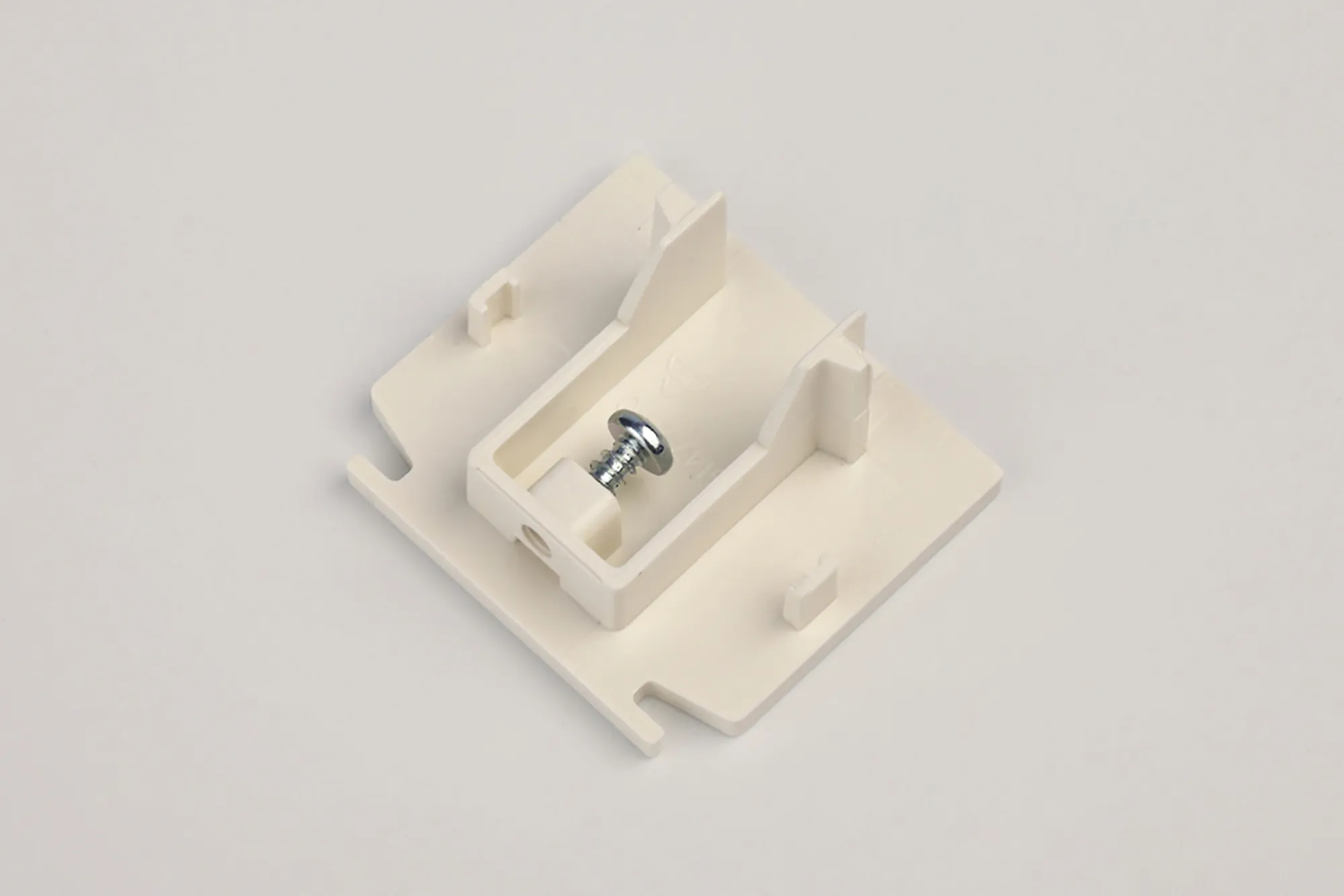 3 Circuit Surface-RAL9016 Tracks And Accessories Eutrac Triple Circuit Track With Data